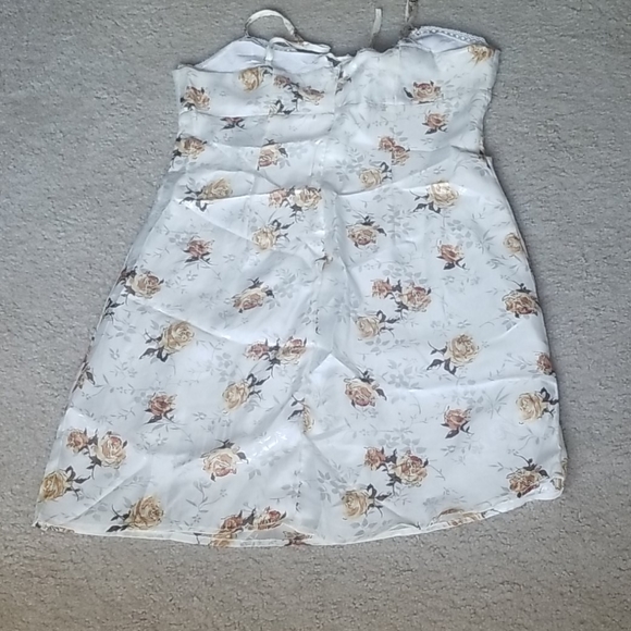 Fashion Nova Satin Women's Dress Size Medium - Picture 9 of 13